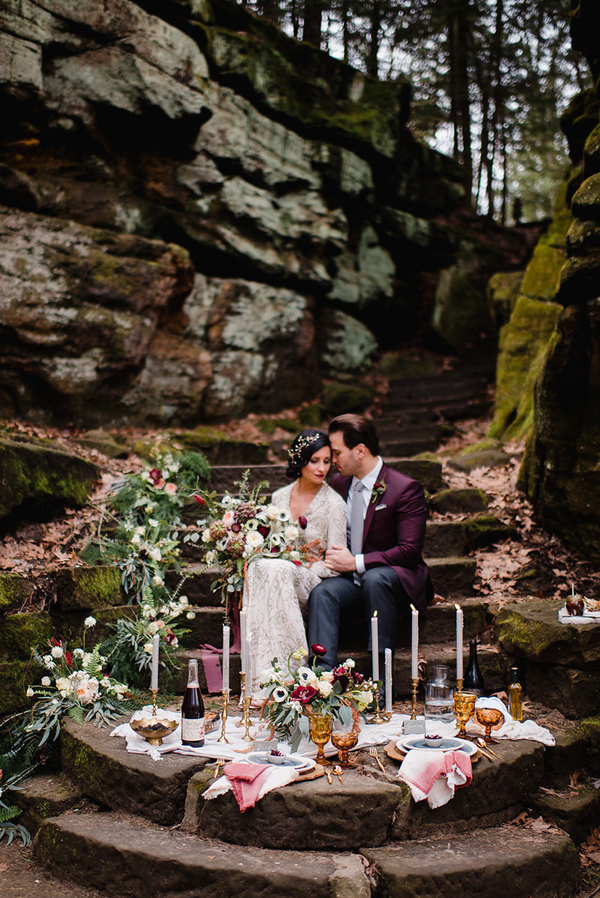 Dieser reizende fall-Hochzeits-Shooting ist voller Beeren-Töne, Reich an details und schöner Aussicht