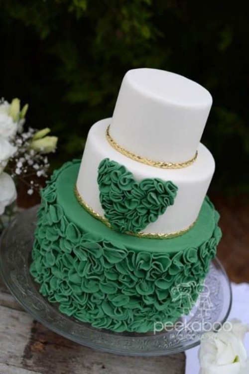 23 Green Wedding Cakes To Make A Statement