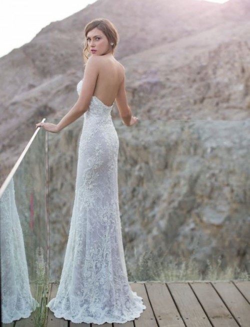 30 Stylish And Pretty Backyard Wedding Dresses - Weddingomania