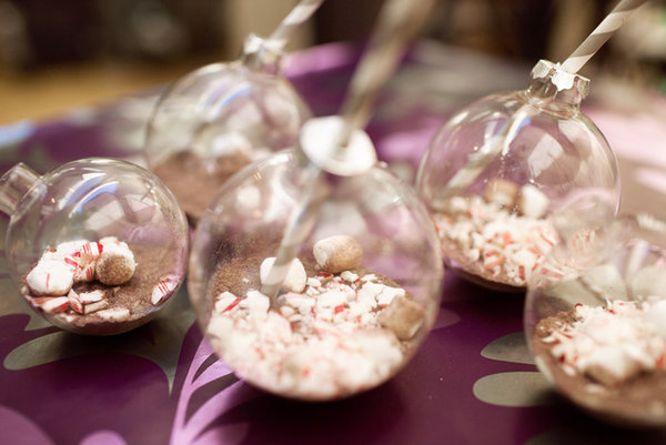 DIY Hot Cocoa Ornaments As Winter Wedding Favors (via projectwedding)