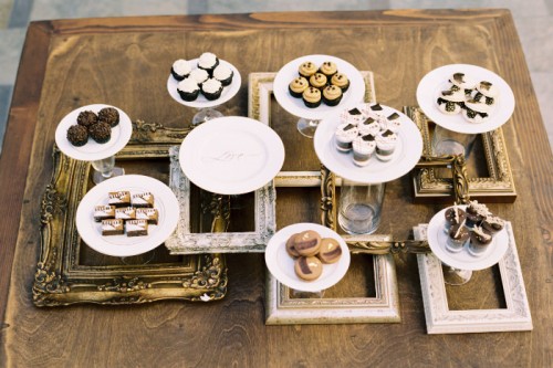 Creative Ways To Use Frames For Your Wedding Decor