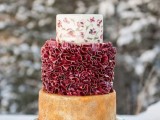 15-stunning-marsala-wedding-cake-ideas-11