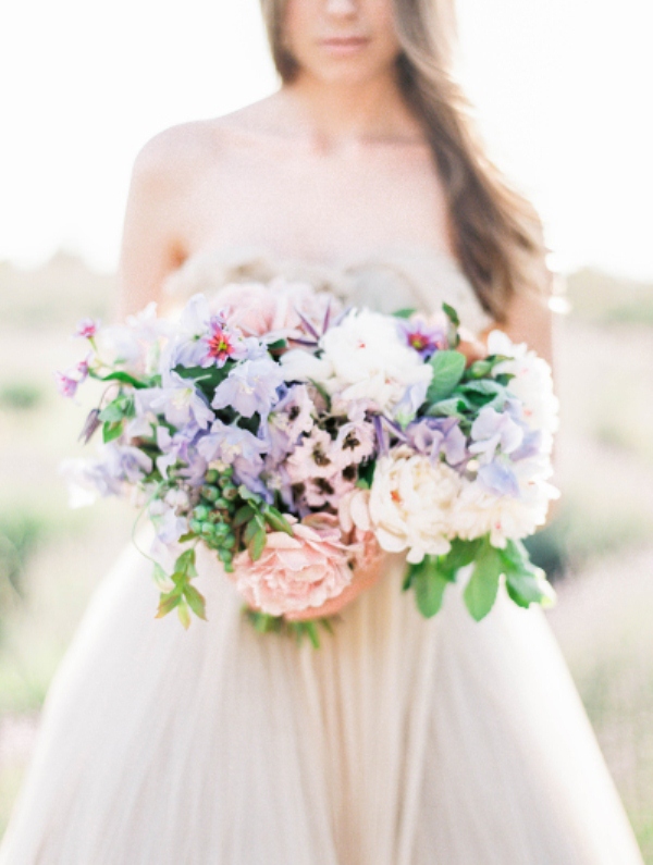 Mixed pastels wedding bouquets  12