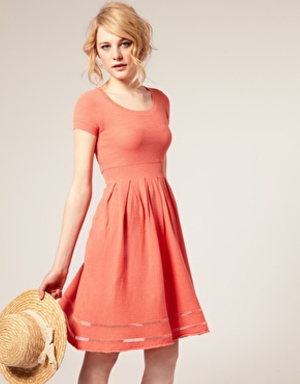 a simple coral pink A line short bridesmaid dress is always a good idea for a relaxed bright wedding