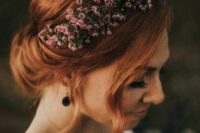 a beautiful and laconic pink waxflower crown is a perfect solution if you want an accent but not a too bold one
