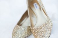 pointed toe gold glitter flats are a very elegant and chic solution for brides who don’t like heels at all