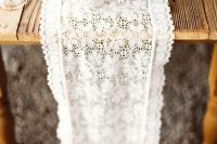 a lace table runner is a cool solution for many weddings – vintage, boho, rustic and many others, get one