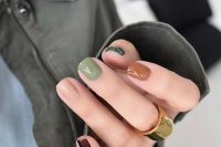 bright mismatching fall wedding nails – orange, ivory, burgundy, green ones for a cool and fun fall bridal look