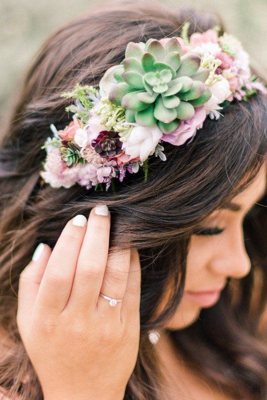 a floral and succulent headpiece is a beautiful accessory for a bride who loves nature a lot