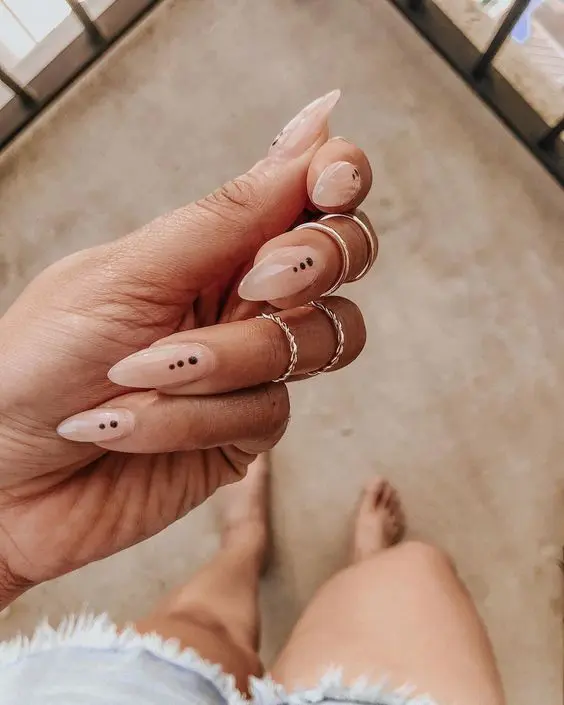 blush nails with black dots are great for boho brides and not only - such a nail art can be worn every day, too