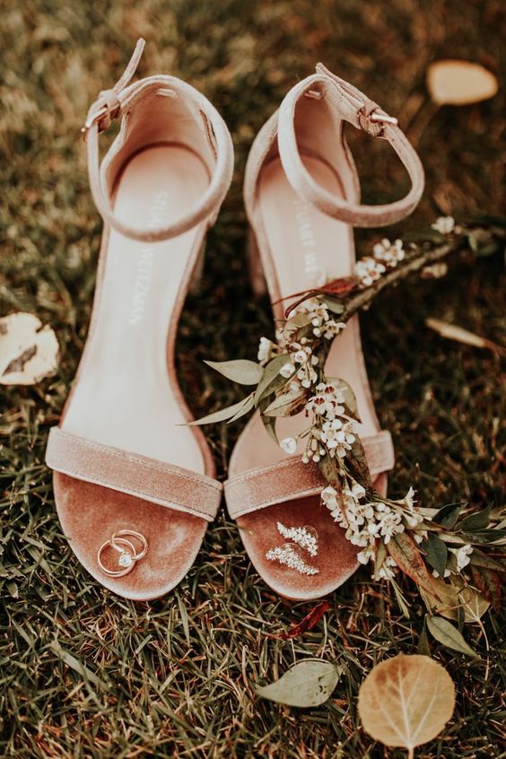 peachy velvet ankle strap wedding shoes will be a nice and chic touch to your summer bridal look