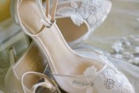 vintage style white floral applique wedding shoes with straps look very romantic and elegant