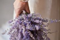 a lavender wedding bouquet is a timeless solution for a delicate and tender bride