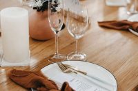 a minimalist fall wedding table decor