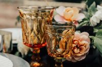 amber vintage goblets and gold cutlery for accenting your tablescape and make it more chic