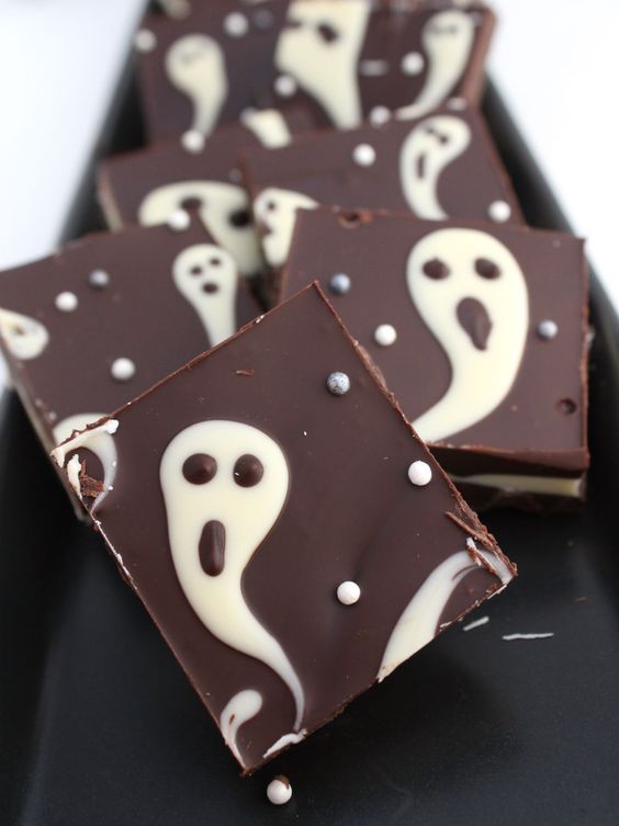 Halloween ghost chocolate bark is a fun and whimsy idea, which can be DIYed