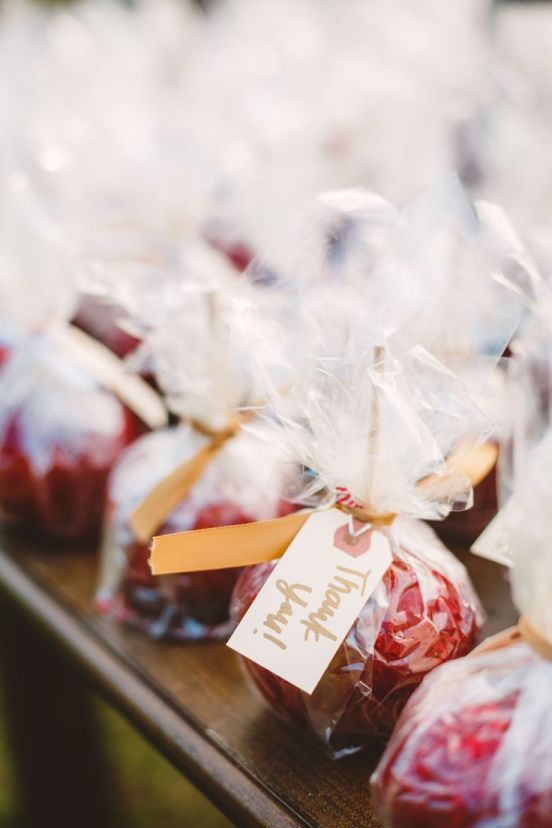 apples are traditional fall wedding favors and they will easily fit a Halloween wedding, too