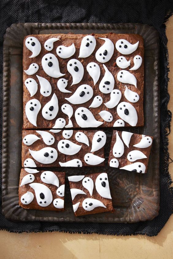 ghost brownies are fantastic Halloween wedding favors - just pack them and enjoy the taste
