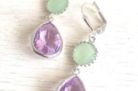 cool bridesmaid earrings in purple and mint are very cool to pull off a bridesmaid look in these colors
