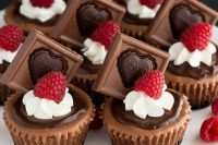 mini chocolate deserts would be an awesome addition for your wedding