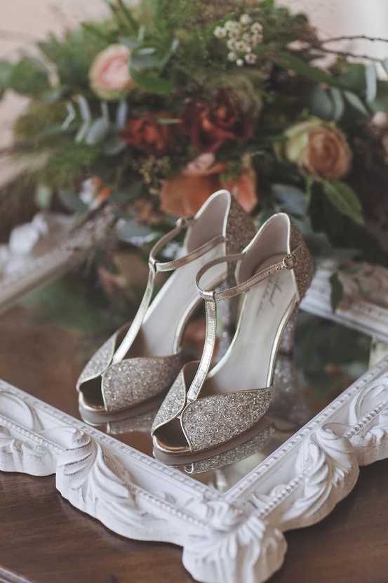 retro-inspired silver glitter shoes with T-straps are a chic and sophisticated idea for every bride