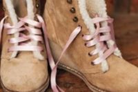 tan suede wedding boots with faux fur and pink laces look pretty and girlish and will make you feel comfortable