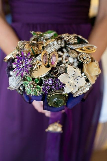 a bold brooch wedding bouquet of colorful pieces is a stylish and brigth idea for a wedding, looks awesome