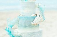 a cute beach wedding cake design