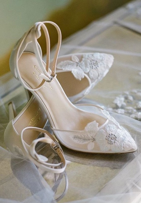 vintage style white floral applique wedding shoes with straps look very romantic and elegant