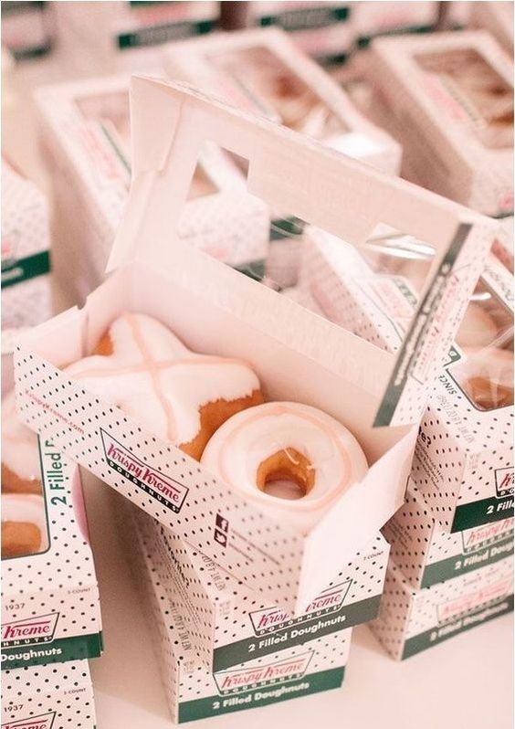boxes with glazed XO donuts are ideal for weddings, not only summer but also other ones