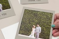 simple and cute wedding Polaroid cards to say thank to your guests for coming