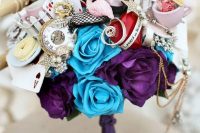 an Alice in Wonderland wedding bouquet is a lovely idea for a wedding with such a theme and it looks crazy