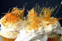 cupcakes with fronting and caramel on top are fun and bold and will perfectly go with bubbly