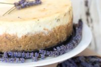 a lavender mascarpone cheesecake is a fantastic idea to refresh your guests in spring or summer