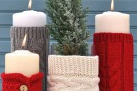 knit candle covers in neutrals, red and grey for gorgeous wedding table decor