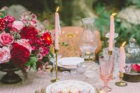 romantic wedding table with an awesome valentine’s day centerpiece