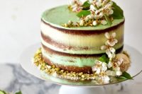 a cute green wedding cake design