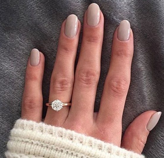 a grey wedding manicure is a timeless idea that always works for most of brides