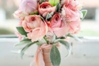 a gorgeous pastel wedding bouquet