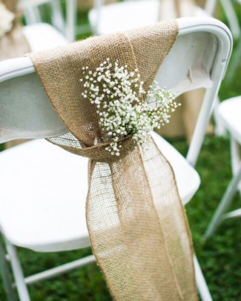 easy and lovely wedding chair decor with burlap and baby’s breath is a lovely idea for a rustic wedding