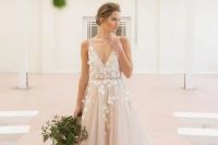 a lovely tulle wedding dress