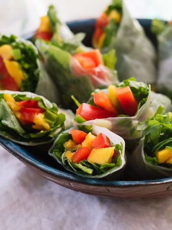 mango spring rolls with avocado-cilantro dipping sauce are perfect for spring and summer weddings