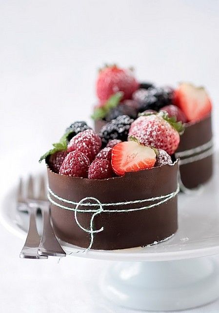 chocolate cups with raspberries, strawberries, blackberries and fresh mint are amazing