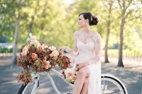 a lovely way to style a bike for a fall wedding