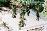 a gorgeous fall wedding arch