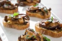 mushroom bruschetta with high quality mushrooms, olive oil and balsamic vinegar