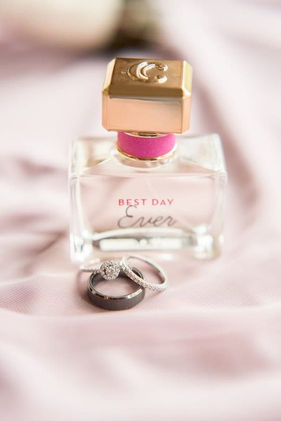 give your bride her favorite perfume styling at as you like to ccent the wedding day