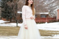a blush sweater and a tulle skirt is a simple and chic combo for a city hall ceremony or a casual wedding