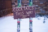 colorful skis with a sign are nice to decorate your wedding venue – use them to do that