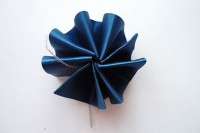Perfect DIY Ribbon Boutonniere For A Groom7